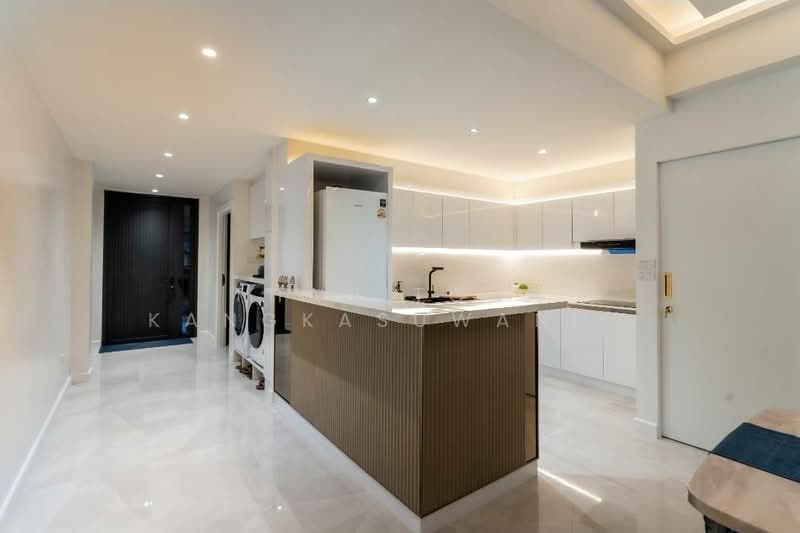 บ้านพักตากอากาศ พูลวิลล่า, Phetchaburi, Bang Kaeo, Ban Laem, Phetchaburi, 3 Bedrooms, 235 sqm, Single Detached House For Sale, by Thanitcha Kangkasuwanno, 500186951 - DDproperty.com