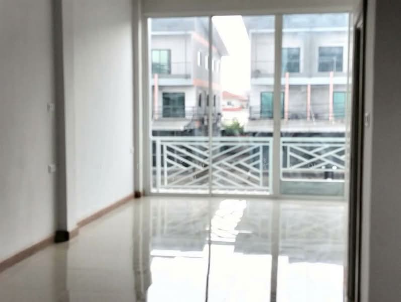 ทาวน์โฮม 3 ชั้น 43 ตร.ว. ทาวน์โฮม ใกล้ตลาดนานาเจริญ ถนนรังสิต-นครนายก, Pathum Thani, Khu Khot, Lam Luk Ka, Pathum Thani, 3 Bedrooms, 180 sqm, Townhouse For Sale, by คุณ การันต์ ค้ำคูณ (รันต์), 500186958 - DDproperty.com