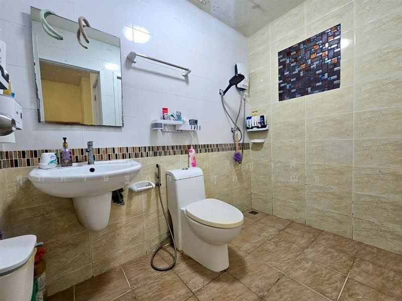 Gusto Townhome Thanamnon – Rama 5, Nonthaburi, Sai Thanam Non Road, Bang Sri Muang, Muang Nonthaburi, Nonthaburi, 3 Bedrooms, 118 sqm, Townhouse For Sale, by คุณ ณัจภสิญาค์ ศุภควัษฐ์กาญกุล (ณิชชา), 500186985 - DDproperty.com