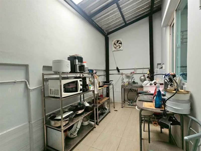 Gusto Townhome Thanamnon – Rama 5, Nonthaburi, Sai Thanam Non Road, Bang Sri Muang, Muang Nonthaburi, Nonthaburi, 3 Bedrooms, 118 sqm, Townhouse For Sale, by คุณ ณัจภสิญาค์ ศุภควัษฐ์กาญกุล (ณิชชา), 500186985 - DDproperty.com