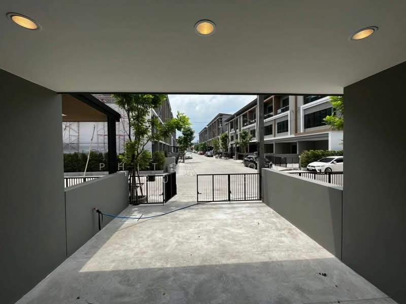 Premium Place Phaholyothin-Ramintra : พรีเมียม เพลส พหลโยธิน-รามอินทรา, กรุงเทพ, ท่าแร้ง, บางเขน, กรุงเทพ, 170 ตร.ม., ทาวน์เฮ้าส์ ให้เช่า, โดย Phitchaporn Buamag, 500186996 - DDproperty.com