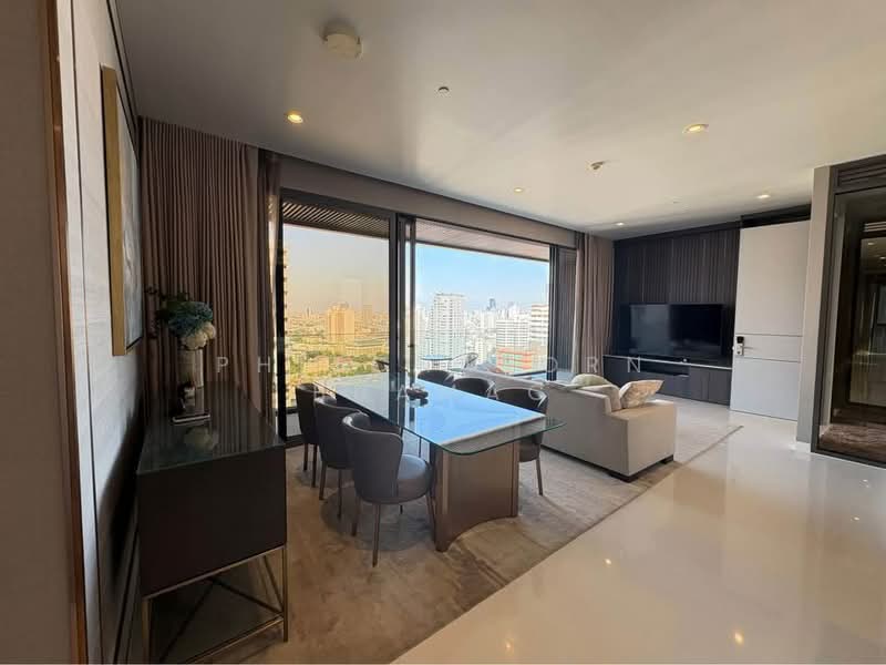 Vittorio 39, Bangkok, 8 Sukhumvit, Khlong Tan Nua, Watthana, Bangkok, 2 Bedrooms, 127 sqm, Condo For Sale, by Phitchaporn Buamag, 500187007 - DDproperty.com