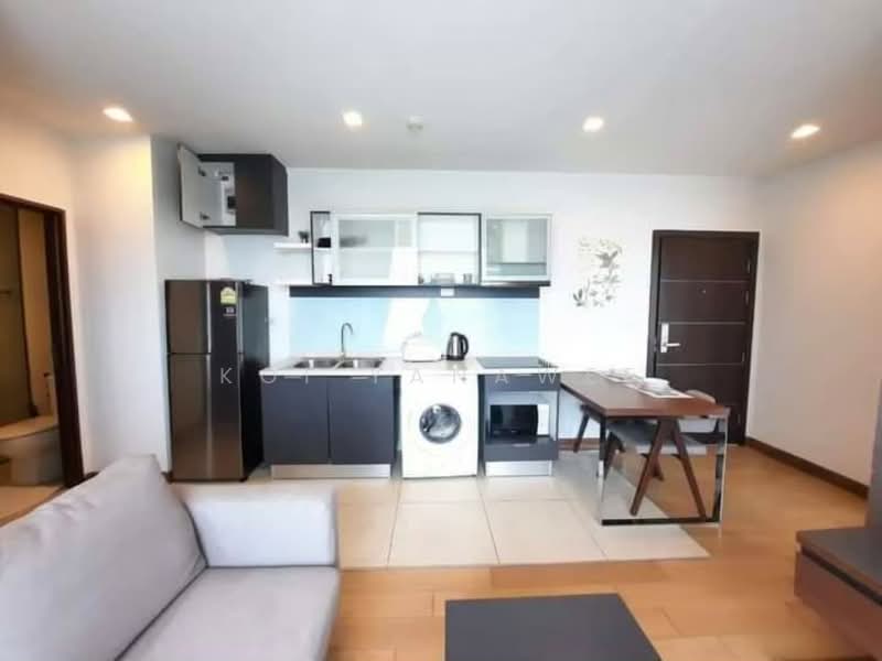 The Astra, Chiang Mai, 107 Changklan Rd, Chang Klan, Muang Chiang Mai, Chiang Mai, 2 Bedrooms, 48 sqm, Condo For Rent, by Koi Yanawee, 500187008 - DDproperty.com