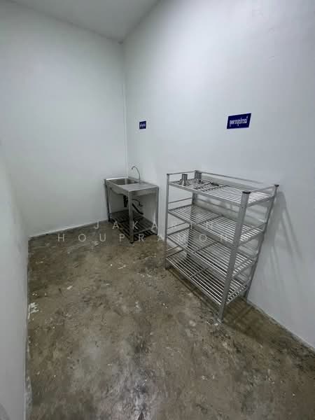 ให้เช่าโรงงาน สถานที่ ผลิตอาหาร ผลิตเครื่องสำอาง พุทมณฑลสาย 1 ตลิ่งชัน กรุงเทพ, กรุงเทพ, บางเชือกหนัง, ตลิ่งชัน, กรุงเทพ, 100 ตร.ม., โกดัง-โรงงาน ให้เช่า, โดย Jakarin Houpramong, 500187036 - DDproperty.com