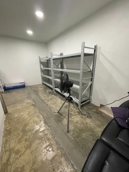 ให้เช่าโรงงาน สถานที่ ผลิตอาหาร ผลิตเครื่องสำอาง พุทมณฑลสาย 1 ตลิ่งชัน กรุงเทพ, กรุงเทพ, บางเชือกหนัง, ตลิ่งชัน, กรุงเทพ, 100 ตร.ม., โกดัง-โรงงาน ให้เช่า, โดย Jakarin Houpramong, 500187036 - DDproperty.com