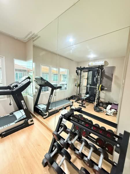 Golden Village Onnut-Pattanakan, Bangkok, Soi On Nut 65 Yak14, Prawet, Prawet, Bangkok, 4 Bedrooms, 191 sqm, Single Detached House For Sale, by Jittarat Kunthong, 500187060 - DDproperty.com