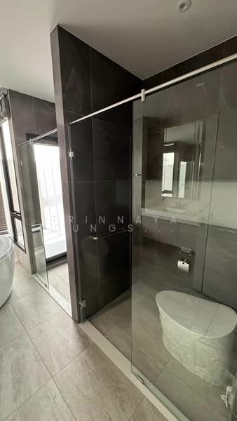 Malton Gates Krungthep Kreetha, Bangkok, Srinakarin-Romklao Road (New Krungthep Kreetha), Saphan Sung, Saphan Sung, Bangkok, 5 Bedrooms, 570 sqm, Single Detached House For Rent, by Trinnaya Dungsirisangthong, 500187064 - DDproperty.com