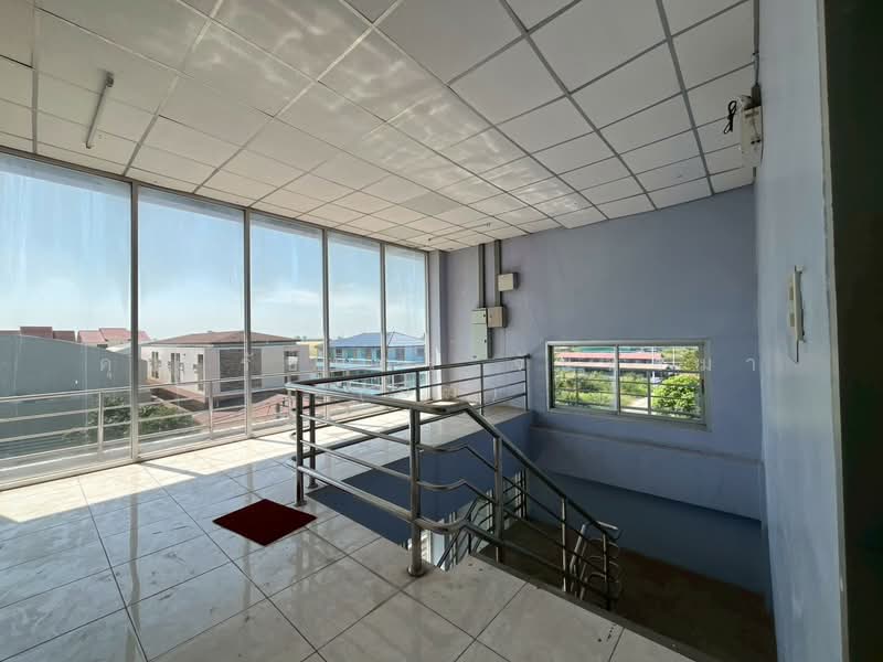 สำนักงาน 3.5 ชั้น 324 ตร.ว. สำนักงาน ซอยเทพกุญชร3 ใกล้ตลาดไท ตลาดไอยรา, Pathum Thani, Khlong Nung, Khlong Luang, Pathum Thani, , 1,677 sqm, Office Space For Sale, by คุณ รัชนีกร จันทร์มา (อิม), 500187087 - DDproperty.com