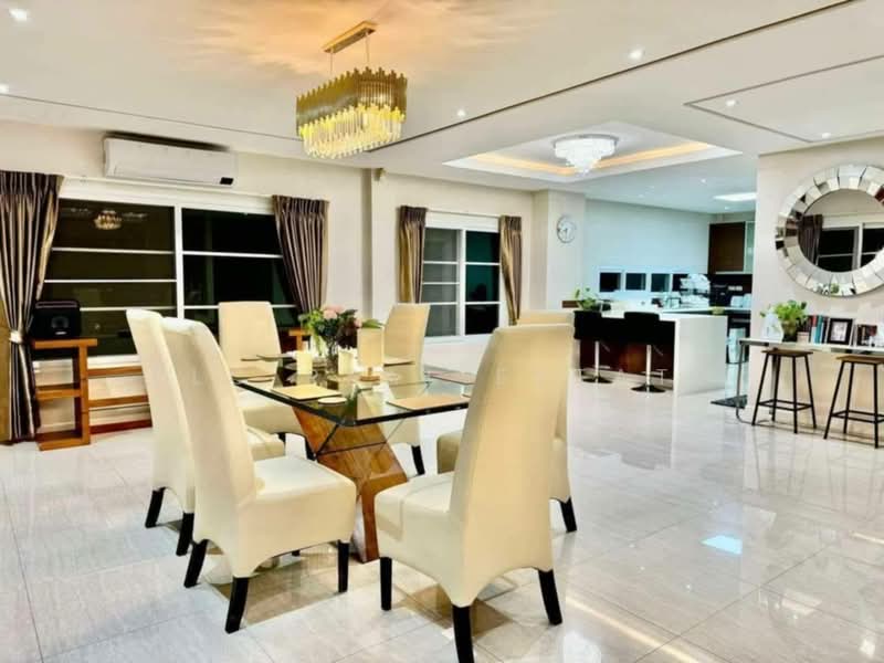 4 Bedroom Pool Villa for Sale in East Pattaya, Chon Buri (Pattaya), Bang Lamung, Bang Lamung (Pattaya), Chon Buri (Pattaya), 4 Bedrooms, 400 sqm, Villa For Rent, by PLC real estate, 500187116 - DDproperty.com