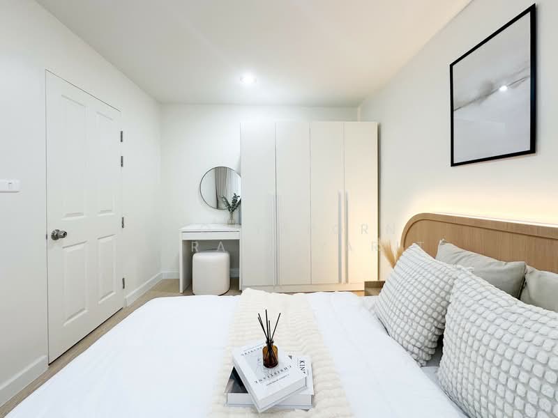 Metro Park Sathorn, Bangkok, Kanlapaphruek Road, Bang Wa, Phasi Charoen, Bangkok, 1 Bedroom, 42 sqm, Condo For Sale, by Poonyaporn Veerabulyarit, 500187121 - DDproperty.com