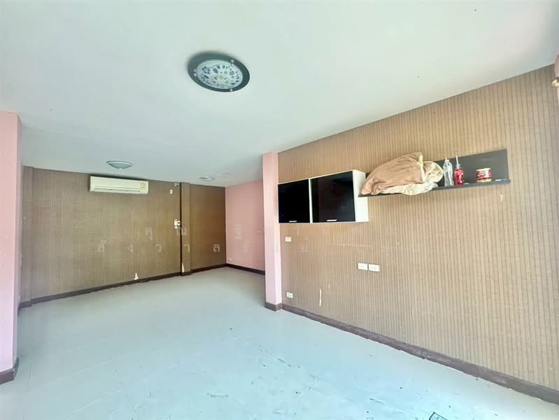 ไลฟ์ บางกอก บูเลอวาร์ด เพชรเกษม 81 ( Life Bangkok Boulevard Phetkasem 81 ), Bangkok, Nong Kham, Nong Khaem, Bangkok, 4 Bedrooms, 220 sqm, Single Detached House For Sale, by คุณ ฐิชาปัณณ์ สังวาลรัมย์ (ปูน), 500187124 - DDproperty.com