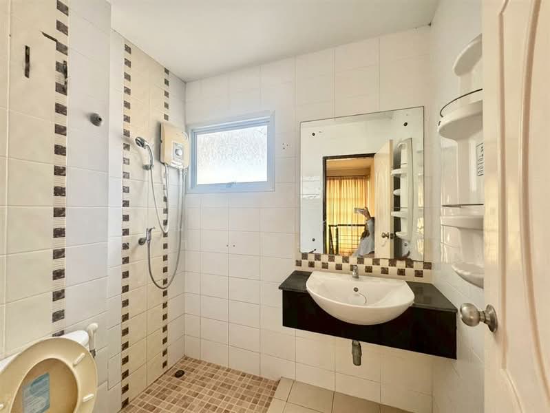 ไลฟ์ บางกอก บูเลอวาร์ด เพชรเกษม 81 ( Life Bangkok Boulevard Phetkasem 81 ), Bangkok, Nong Kham, Nong Khaem, Bangkok, 4 Bedrooms, 220 sqm, Single Detached House For Sale, by คุณ ฐิชาปัณณ์ สังวาลรัมย์ (ปูน), 500187124 - DDproperty.com