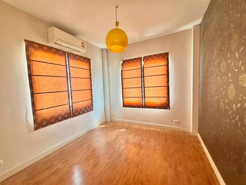 ไลฟ์ บางกอก บูเลอวาร์ด เพชรเกษม 81 ( Life Bangkok Boulevard Phetkasem 81 ), Bangkok, Nong Kham, Nong Khaem, Bangkok, 4 Bedrooms, 220 sqm, Single Detached House For Sale, by คุณ ฐิชาปัณณ์ สังวาลรัมย์ (ปูน), 500187124 - DDproperty.com