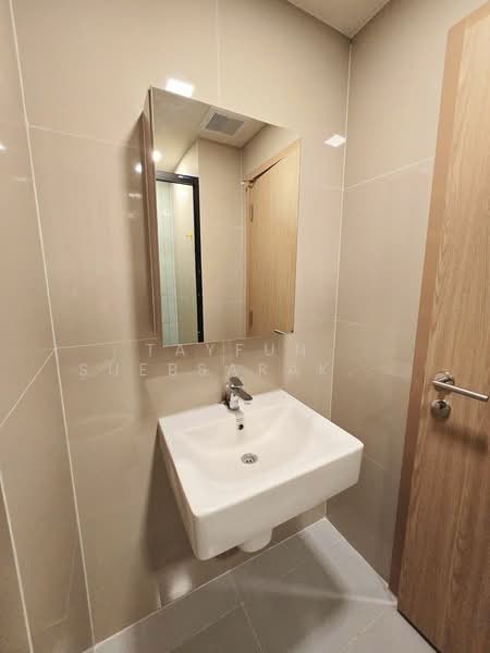 FLO by Sansiri, Bangkok, Somdet Chaopraya Road, Khlong San, Khlong San, Bangkok, 1 Bedroom, 30 sqm, Condo For Rent, by Tayfun  Suebsarakham , 500187129 - DDproperty.com