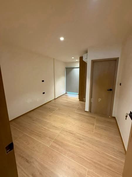 ทาวน์โฮมรีโนเวทใหม่ สุขุมวิท 26 (ย่านพร้อมพงษ์) ใกล้ BTS พร้อมพงษ์, กรุงเทพ, คลองตัน, คลองเตย, กรุงเทพ, 200 ตร.ม., ทาวน์เฮ้าส์ ให้เช่า, โดย LINE @firststep, 500187133 - DDproperty.com