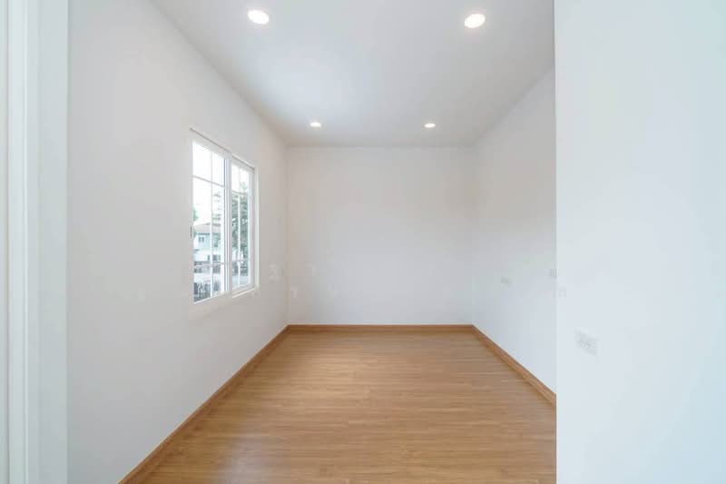 Golden Town 2 Onnut-Pattanakarn, Bangkok, 189 Soi On Nut 65 Yaek 14, Prawet, Prawet, Bangkok, 3 Bedrooms, 79 sqm, Townhouse For Sale, by Tharnavee Tharnasetthadakul, 500187162 - DDproperty.com