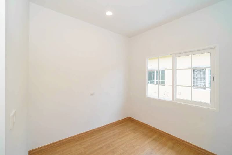 Golden Town 2 Onnut-Pattanakarn, Bangkok, 189 Soi On Nut 65 Yaek 14, Prawet, Prawet, Bangkok, 3 Bedrooms, 79 sqm, Townhouse For Sale, by Tharnavee Tharnasetthadakul, 500187162 - DDproperty.com