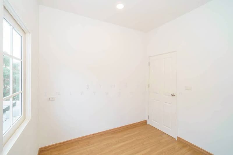 Golden Town 2 Onnut-Pattanakarn, Bangkok, 189 Soi On Nut 65 Yaek 14, Prawet, Prawet, Bangkok, 3 Bedrooms, 79 sqm, Townhouse For Sale, by Tharnavee Tharnasetthadakul, 500187162 - DDproperty.com