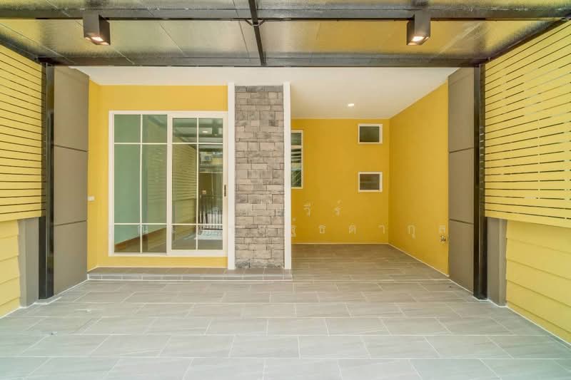 Golden Town 2 Onnut-Pattanakarn, Bangkok, 189 Soi On Nut 65 Yaek 14, Prawet, Prawet, Bangkok, 3 Bedrooms, 79 sqm, Townhouse For Sale, by Tharnavee Tharnasetthadakul, 500187162 - DDproperty.com