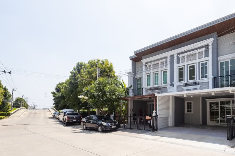 Golden Town 3 Bangna-Suanluang : โกลเด้น ทาวน์ 3 บางนา-สวนหลวง, กรุงเทพ, ถนนกาญจนาภิเษก, ประเวศ, ประเวศ, กรุงเทพ, 79 ตร.ม., ทาวน์เฮ้าส์ ขาย, โดย ฐาณวีร์ ฐณเศรษฐ์ธดากุล, 500187191 - DDproperty.com