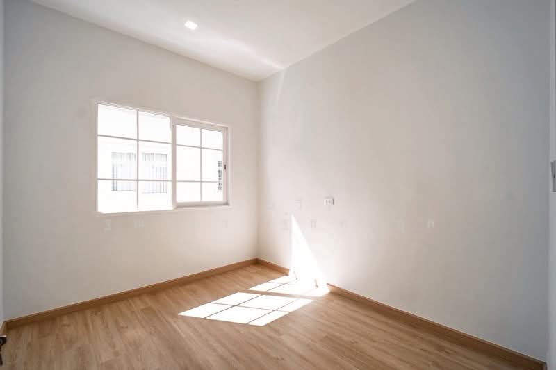 Golden Town Bangna-Suanluang, Bangkok, Kanchanapisek Road, Dok Mai, Prawet, Bangkok, 4 Bedrooms, 87 sqm, Townhouse For Sale, by Tharnavee Tharnasetthadakul, 500187204 - DDproperty.com