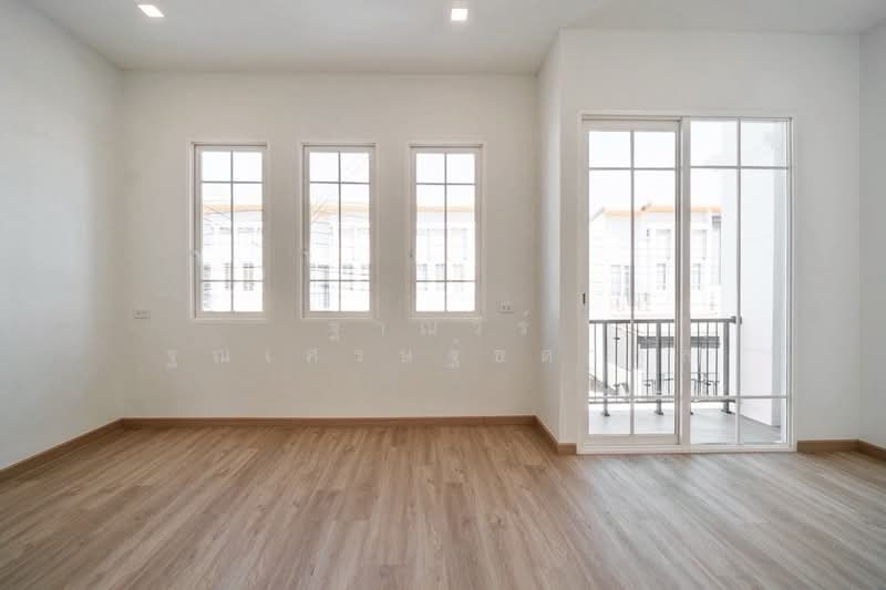 Golden Town Bangna-Suanluang : โกลเด้น ทาวน์ บางนา-สวนหลวง, กรุงเทพ, ถนนกาญจนาภิเษก, ดอกไม้, ประเวศ, กรุงเทพ, 87 ตร.ม., ทาวน์เฮ้าส์ ขาย, โดย ฐาณวีร์ ฐณเศรษฐ์ธดากุล, 500187204 - DDproperty.com