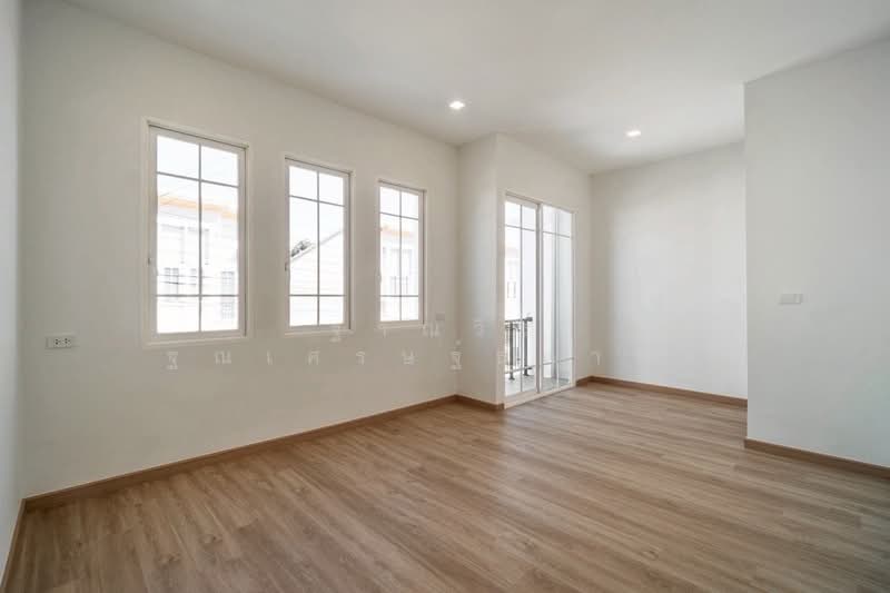 Golden Town Bangna-Suanluang, Bangkok, Kanchanapisek Road, Dok Mai, Prawet, Bangkok, 4 Bedrooms, 87 sqm, Townhouse For Sale, by Tharnavee Tharnasetthadakul, 500187204 - DDproperty.com