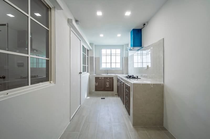 Golden Town Bangna-Suanluang, Bangkok, Kanchanapisek Road, Dok Mai, Prawet, Bangkok, 4 Bedrooms, 87 sqm, Townhouse For Sale, by Tharnavee Tharnasetthadakul, 500187204 - DDproperty.com