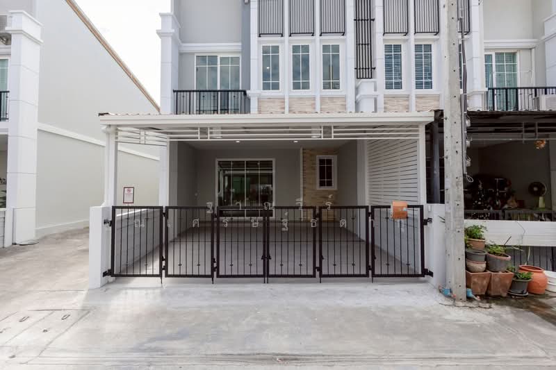 Golden Town Bangna-Suanluang, Bangkok, Kanchanapisek Road, Dok Mai, Prawet, Bangkok, 4 Bedrooms, 87 sqm, Townhouse For Sale, by Tharnavee Tharnasetthadakul, 500187204 - DDproperty.com
