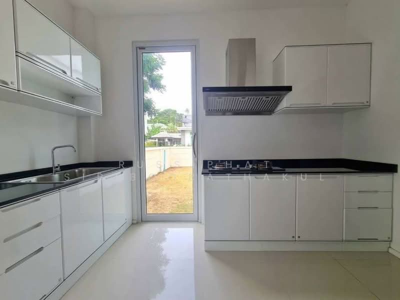 Seabreeze Villa Pattaya, Chon Buri (Pattaya), ถนนสุขุมวิท, Bang Lamung, Bang Lamung (Pattaya), Chon Buri (Pattaya), 5 Bedrooms, 330 sqm, Single Detached House For Sale, by Russiphat Siriboorathakul, 500187207 - DDproperty.com