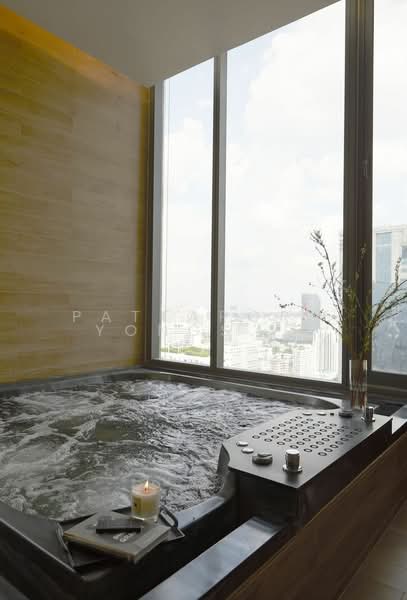The Esse Asoke, Bangkok, 333 Soi Sukhumvit 21, Sukhumvit Road, Khlongtoei Nua, Watthana, Bangkok, 1 Bedroom, 45 sqm, Condo For Rent, by Pattaporn Yongsungnone, 500187225 - DDproperty.com