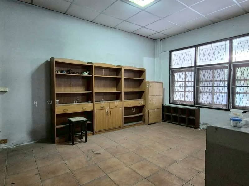 ทาวน์เฮ้าส์ 2 ชั้น 34 ตร.ว. หมู่บ้านพรไพลิน ใกล้ตลาดโชคชัยสี่ ซอยลาดพร้าว35/1, กรุงเทพ, ลาดยาว, จตุจักร, กรุงเทพ, 140 ตร.ม., ทาวน์เฮ้าส์ ขาย, โดย คุณ ณัฐสิน ตรีเพ็ชร (คิริน), 500187238 - DDproperty.com