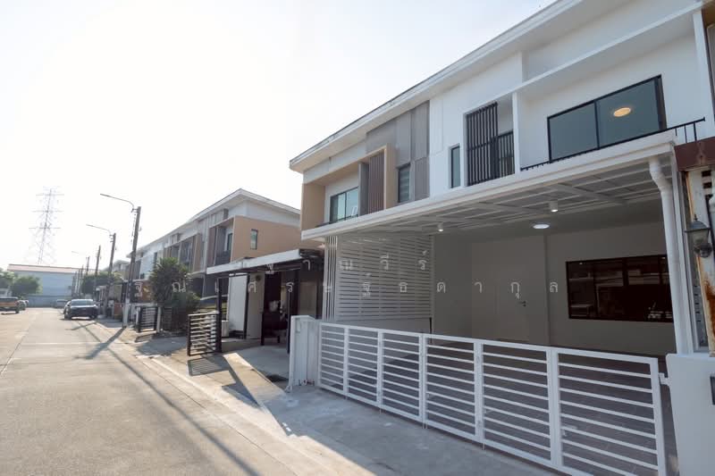 The Connect Suanluang-Onnut, Bangkok, Soi 67, Chalerm Phrakiat Rama 9 Road, Prawet, Prawet, Bangkok, 3 Bedrooms, 86 sqm, Townhouse For Sale, by Tharnavee Tharnasetthadakul, 500187280 - DDproperty.com