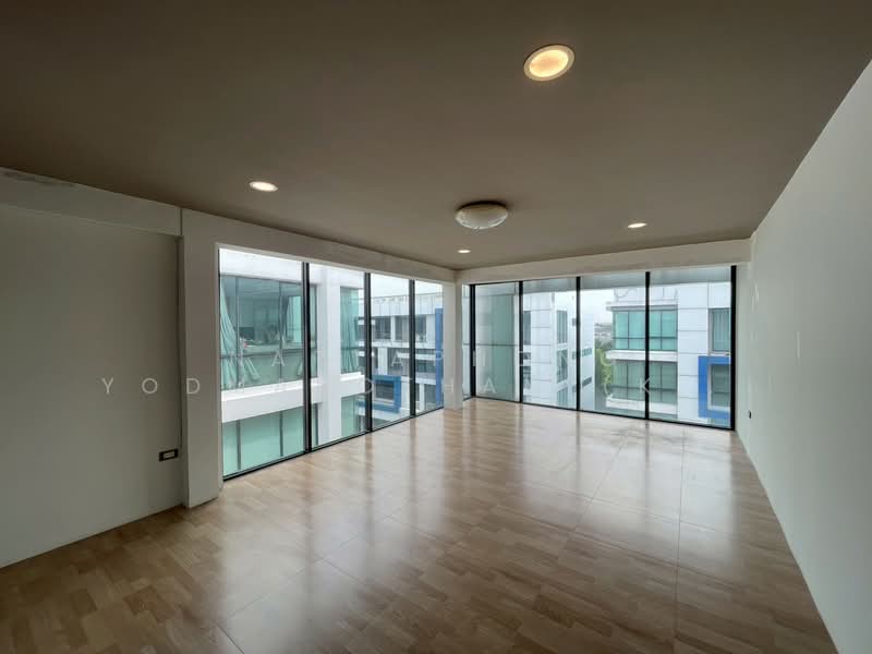 Nirvana Beyond Kaset-Nawamin, Bangkok, Khlong Lam Chiak Road, Nuan Chan, Bueng Kum, Bangkok, 1 Bedroom, 68 sqm, Single Detached House For Sale, by NATTAPHONG Yodmanotham (K. Book), 500187324 - DDproperty.com