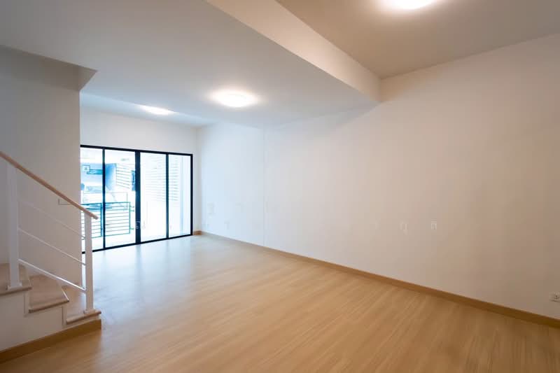 The Connect Suanluang-Onnut, Bangkok, Soi 67, Chalerm Phrakiat Rama 9 Road, Prawet, Prawet, Bangkok, 3 Bedrooms, 72 sqm, Townhouse For Sale, by Tharnavee Tharnasetthadakul, 500187331 - DDproperty.com