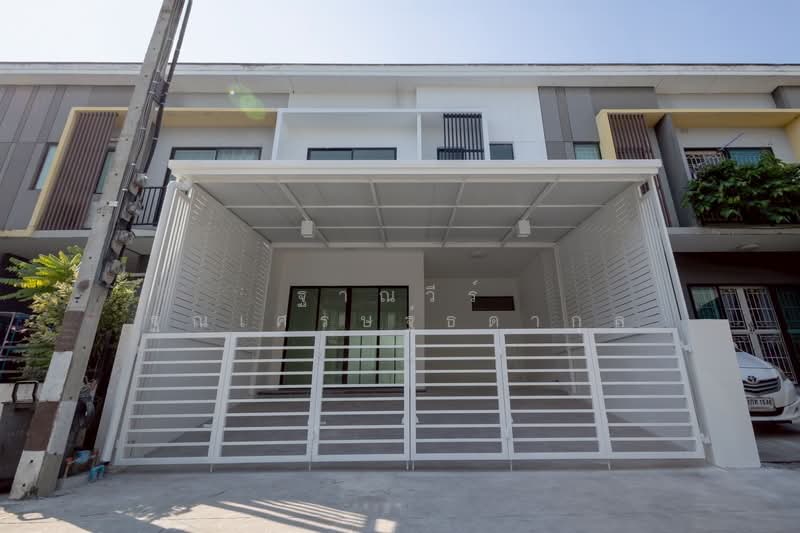 The Connect Suanluang-Onnut, Bangkok, Soi 67, Chalerm Phrakiat Rama 9 Road, Prawet, Prawet, Bangkok, 3 Bedrooms, 72 sqm, Townhouse For Sale, by Tharnavee Tharnasetthadakul, 500187331 - DDproperty.com