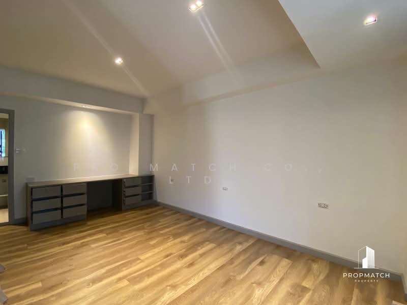 For Rent - Villa Bajaj, Bangkok