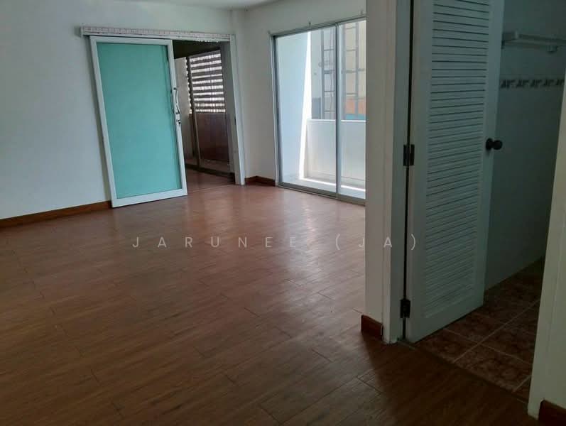 หมู่บ้านกฤษณา กรุงเทพกรีฑา 15, กรุงเทพ, กรุงเทพกรีฑา, สะพานสูง, สะพานสูง, กรุงเทพ, 864 ตร.ม., สำนักงาน ให้เช่า, โดย Jarunee (Ja), 500187355 - DDproperty.com