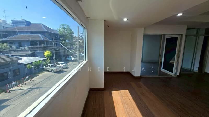 Krungthep Kreetha 15, Bangkok, กรุงเทพกรีฑา, Saphan Sung, Saphan Sung, Bangkok, , 864 sqm, Office Space For Rent, by Jarunee (Ja), 500187355 - DDproperty.com