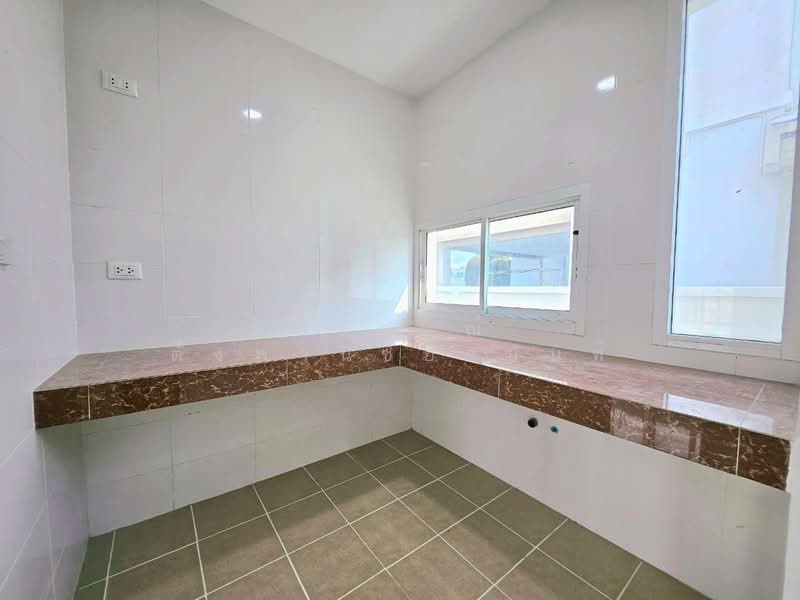 Baan Alicha Suksawat - Prachauthit : บ้านอลิชา สุขสวัสดิ์ - ประชาอุทิศ, Samut Prakan, ประชาอุทิศ, Bang Chak, Phra Pra Daeng, Samut Prakan, 3 Bedrooms, 190 sqm, Single Detached House For Sale, by พิจักษณ์ ตั้งพานิชยานนท์, 500187357 - DDproperty.com