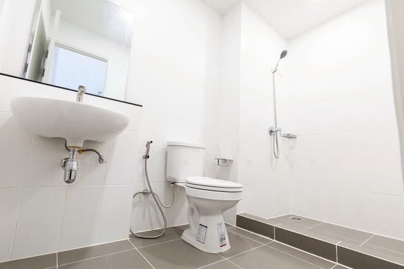 Baan Klang Muang Rama 9-On Nut, Bangkok, Bangkok-Chonburi New Road, Prawet, Prawet, Bangkok, 3 Bedrooms, 74 sqm, Townhouse For Sale, by Tharnavee Tharnasetthadakul, 500187369 - DDproperty.com