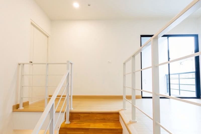 Baan Klang Muang Rama 9-On Nut, Bangkok, Bangkok-Chonburi New Road, Prawet, Prawet, Bangkok, 3 Bedrooms, 74 sqm, Townhouse For Sale, by Tharnavee Tharnasetthadakul, 500187369 - DDproperty.com