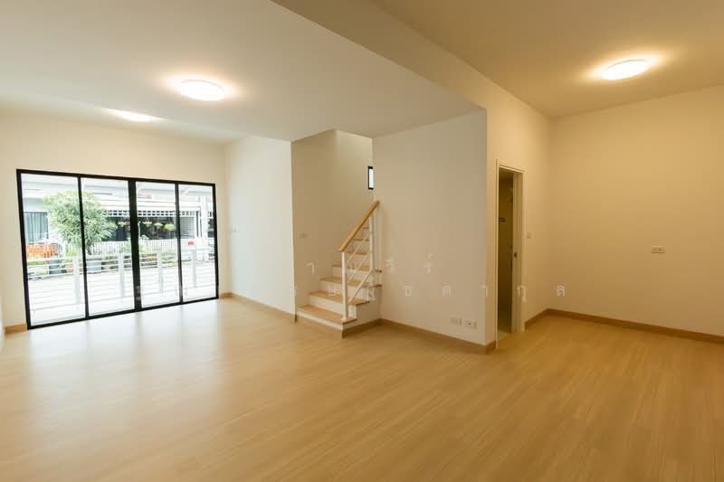 The Connect Suanluang-Onnut, Bangkok, Soi 67, Chalerm Phrakiat Rama 9 Road, Prawet, Prawet, Bangkok, 3 Bedrooms, 72 sqm, Townhouse For Sale, by Tharnavee Tharnasetthadakul, 500187384 - DDproperty.com