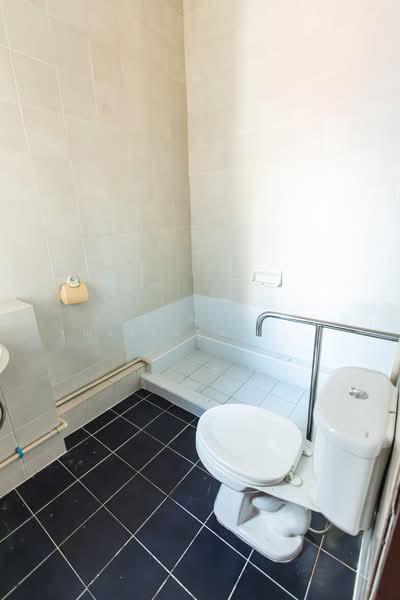 บ้านเลขที่ 23 ซอยสุขุมวิท 24, Bangkok, Khong Tan, Khlong Toei, Bangkok, 7 Bedrooms, 920 sqm, Single Detached House For Rent, by Tharnavee Tharnasetthadakul, 500187395 - DDproperty.com