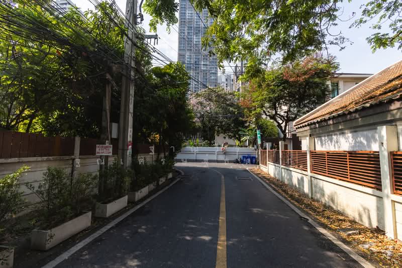 บ้านเลขที่ 23 ซอยสุขุมวิท 24, กรุงเทพ, คลองตัน, คลองเตย, กรุงเทพ, 920 ตร.ม., บ้านเดี่ยว ให้เช่า, โดย ฐาณวีร์ ฐณเศรษฐ์ธดากุล, 500187395 - DDproperty.com