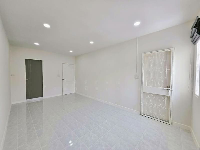 พิศาล ท่าข้าม 28, Bangkok, Samae Dam, Bang Khun Thian, Bangkok, 3 Bedrooms, 110 sqm, Townhouse For Sale, by พิจักษณ์ ตั้งพานิชยานนท์, 500187398 - DDproperty.com