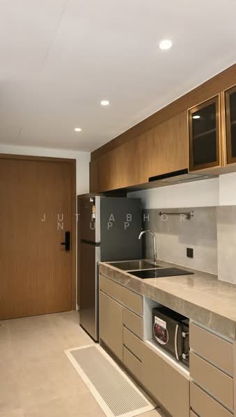 Holme Ekkamai 22, Bangkok, 68 100 Nuan Noi Alley, Khlong Tan Nua, Watthana, Bangkok, 1 Bedroom, 42 sqm, Condo For Rent, by Juthabhorn Uppachit (Amy), 500187403 - DDproperty.com
