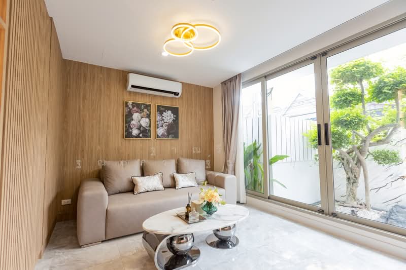 𝗦𝗬𝗠𝗠𝗘𝗧𝗥𝗬 เกษตร–นวมินทร์, Bangkok, -, Nawamin, Bueng Kum, Bangkok, 3 Bedrooms, 410 sqm, Villa For Sale, by Tharnavee Tharnasetthadakul, 500187411 - DDproperty.com