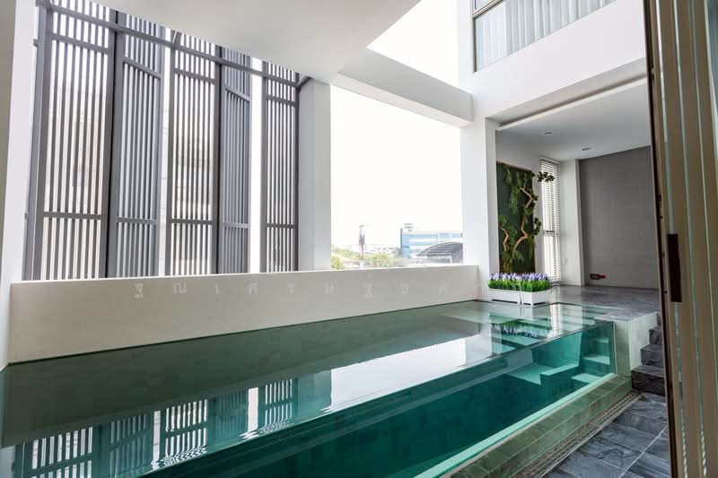 𝗦𝗬𝗠𝗠𝗘𝗧𝗥𝗬 เกษตร–นวมินทร์, Bangkok, -, Nawamin, Bueng Kum, Bangkok, 3 Bedrooms, 410 sqm, Villa For Sale, by Tharnavee Tharnasetthadakul, 500187411 - DDproperty.com