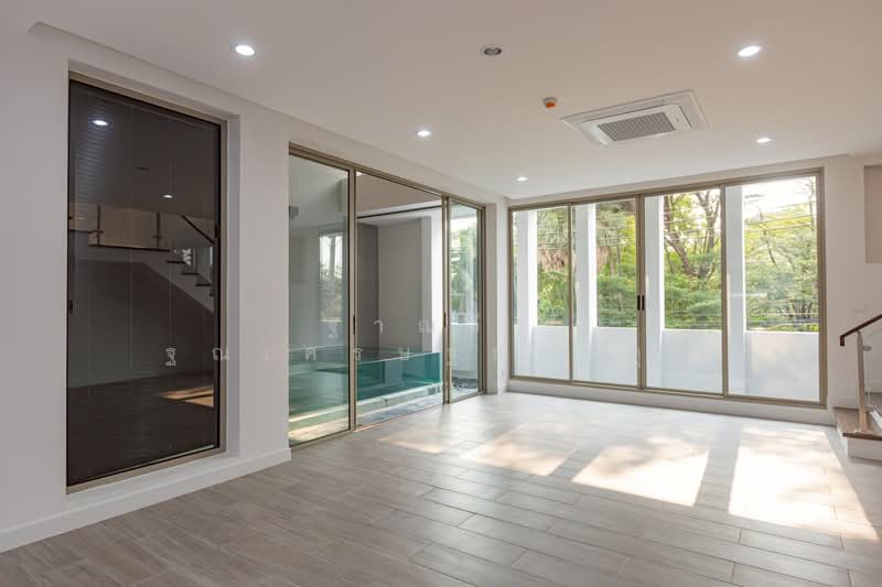 𝗦𝗬𝗠𝗠𝗘𝗧𝗥𝗬 เกษตร–นวมินทร์, Bangkok, Nawamin, Bueng Kum, Bangkok, 3 Bedrooms, 370 sqm, Villa For Sale, by Tharnavee Tharnasetthadakul, 500187420 - DDproperty.com